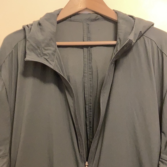 Lululemon Dark Gray Water Repellent Hooded Softshell Half Zip Jacket Size XL - Picture 5 of 12